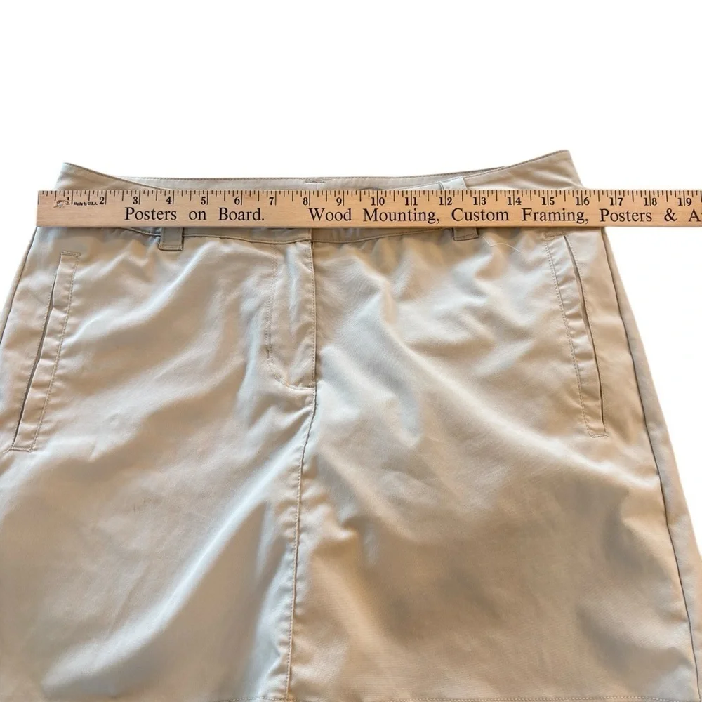 Columbia Golf Skort Womens Size 8 Khaki Tennis Pickleball Walking Classic Preppy